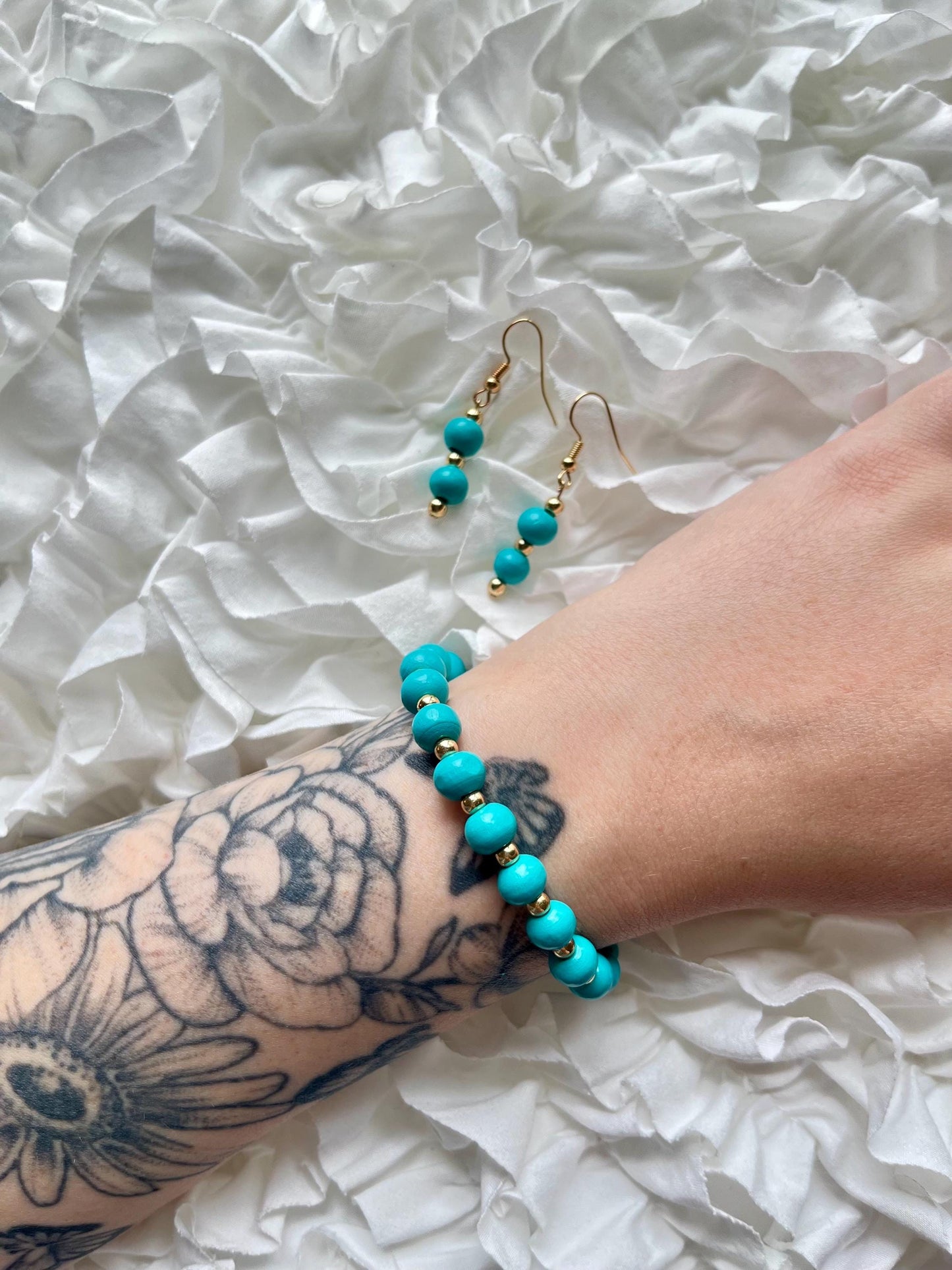 Turquoise Treasure – 3 piece wooden beaded jewelry set