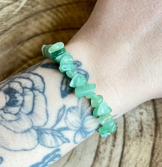 Tranquil Grove – Green Agate Chip Handmade Stretch Bracelet | Natural Gemstone Crystals
