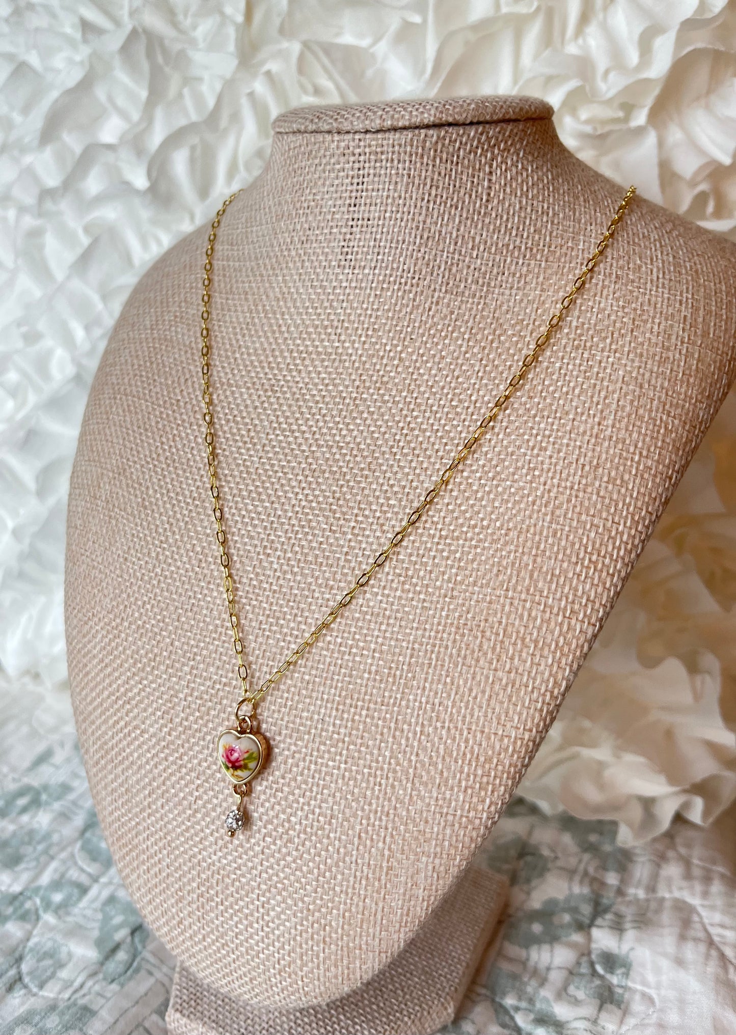 The Rosette Romance Necklace