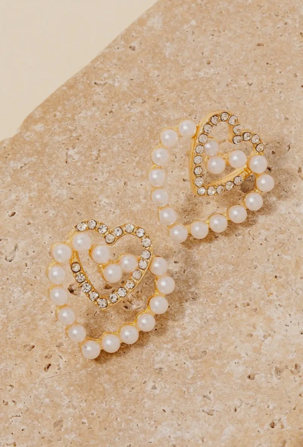 Amour Pearl Heart Studs