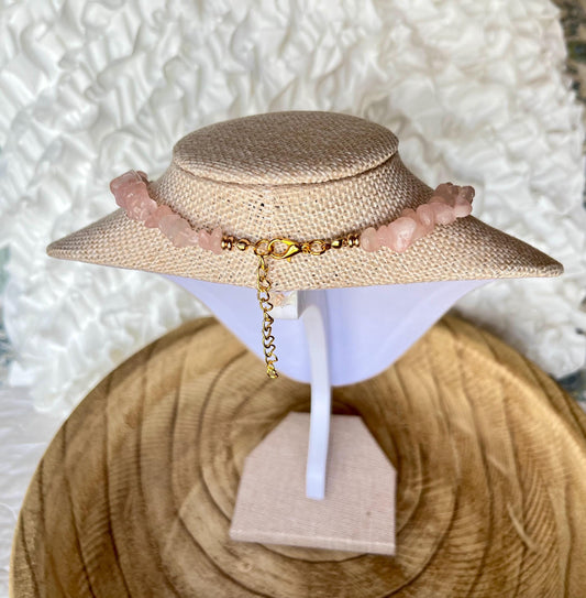 Soft Serenity – Rose Quartz Crystal Necklace with 18k Gold Clasp Closure and Extender