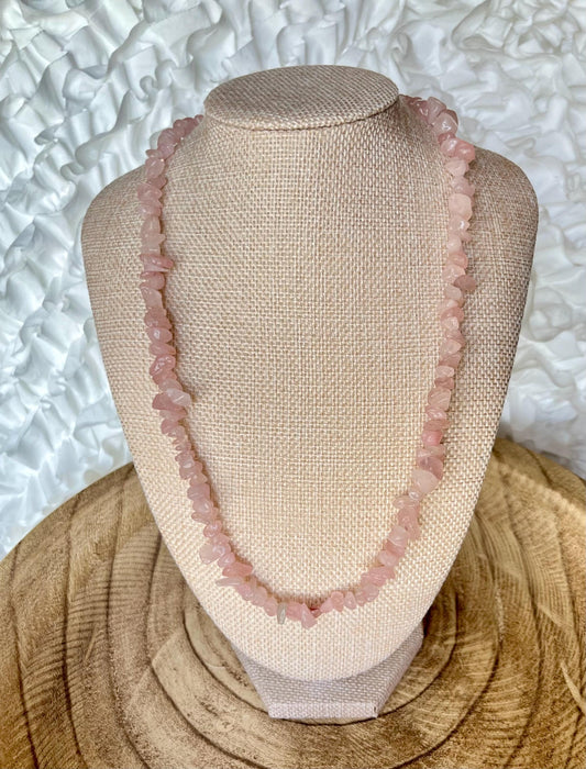 Soft Serenity – Rose Quartz Crystal Necklace with 18k Gold Clasp Closure and Extender